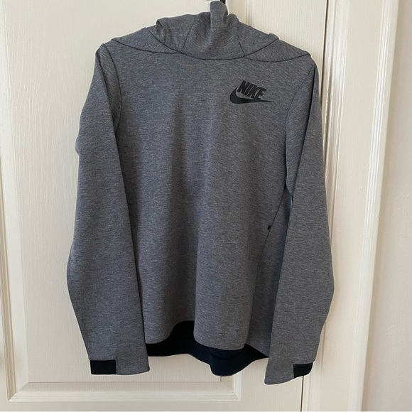 NWT Nike Sportswear Tech Fleece Grey Heather Hooded Sweatshirt Size XS - Picture 1 of 15